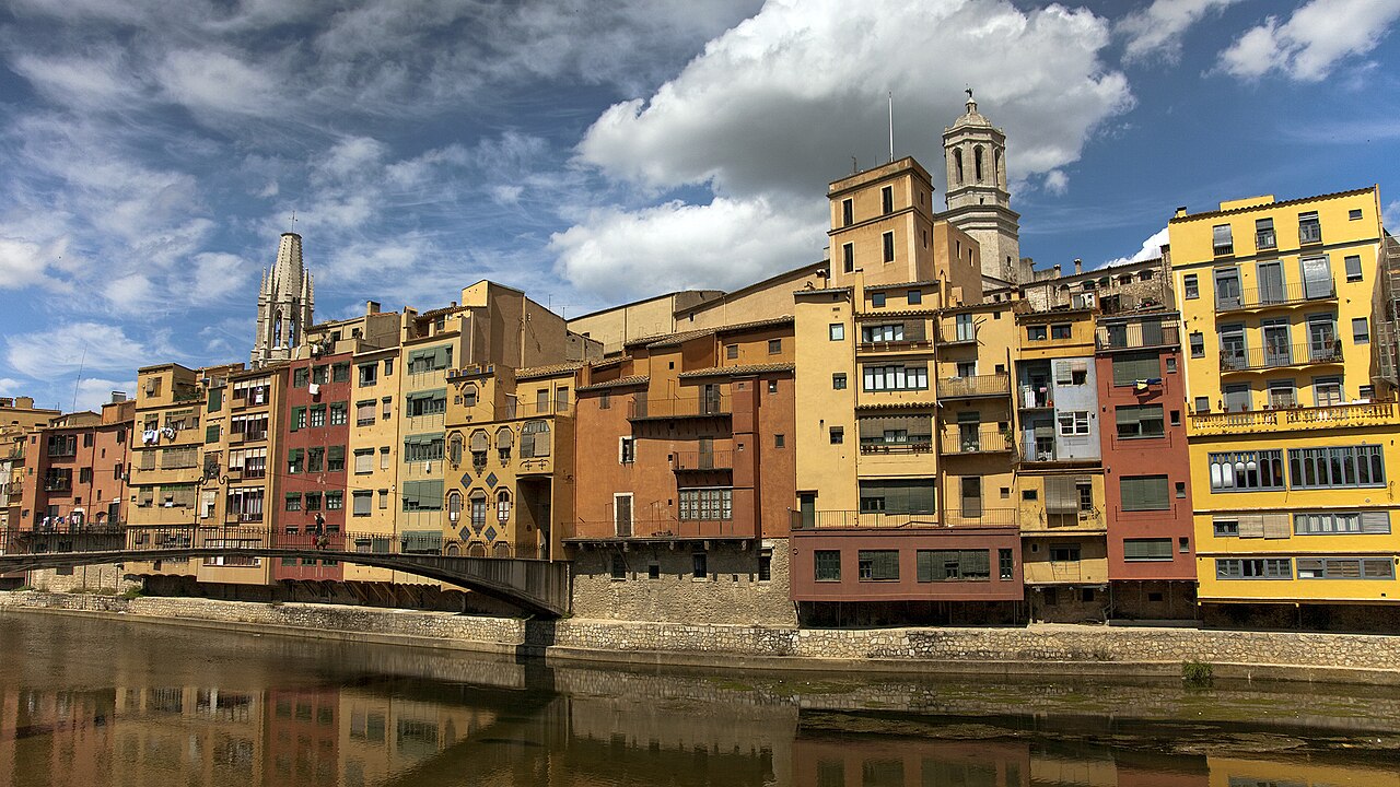 Buildings in Girona located right next to the river