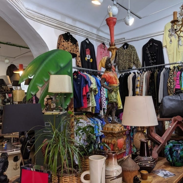 second-hand clothes store