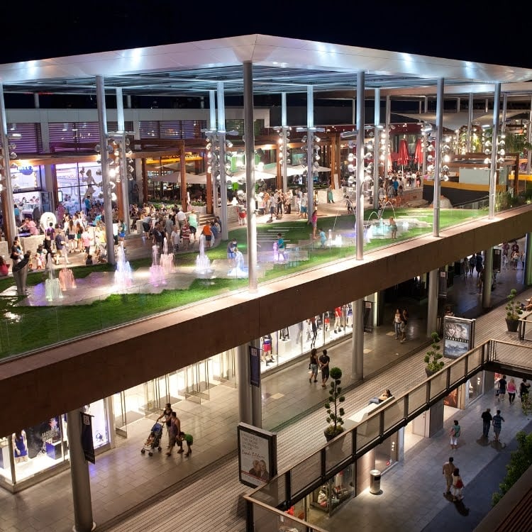 La Maquinsita shopping center