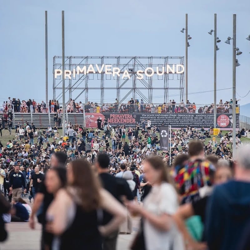 People partying at Primavera Sound Festival